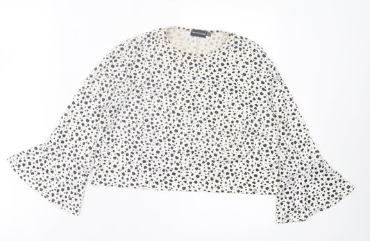 PRETTYLITTLETHING Womens White Animal Print Polyester Cropped T-Shirt Size 8 Crew Neck