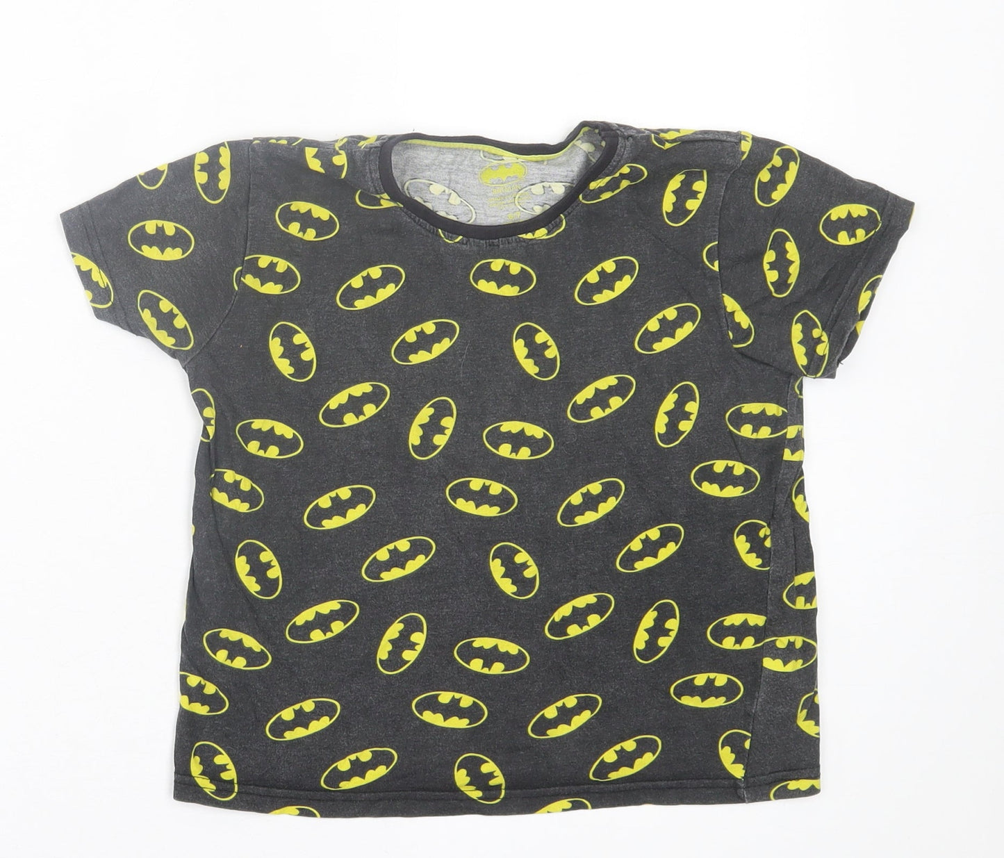 Preworn Boys Black Geometric Cotton Basic T-Shirt Size 6-7 Years Crew Neck Pullover - Bat Man