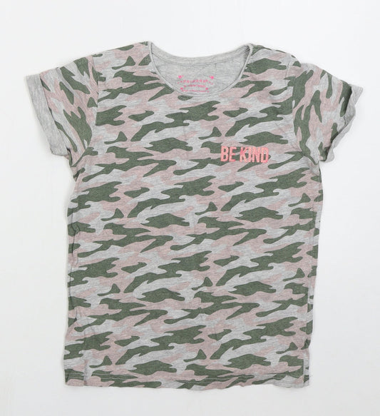 Primark Girls Green Camouflage Cotton Basic T-Shirt Size 9-10 Years Crew Neck Pullover - Be Kind