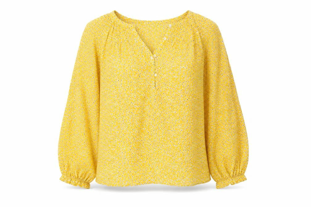 Gap  Womens Yellow Floral Modacrylic Basic Blouse Size XS V-Neck