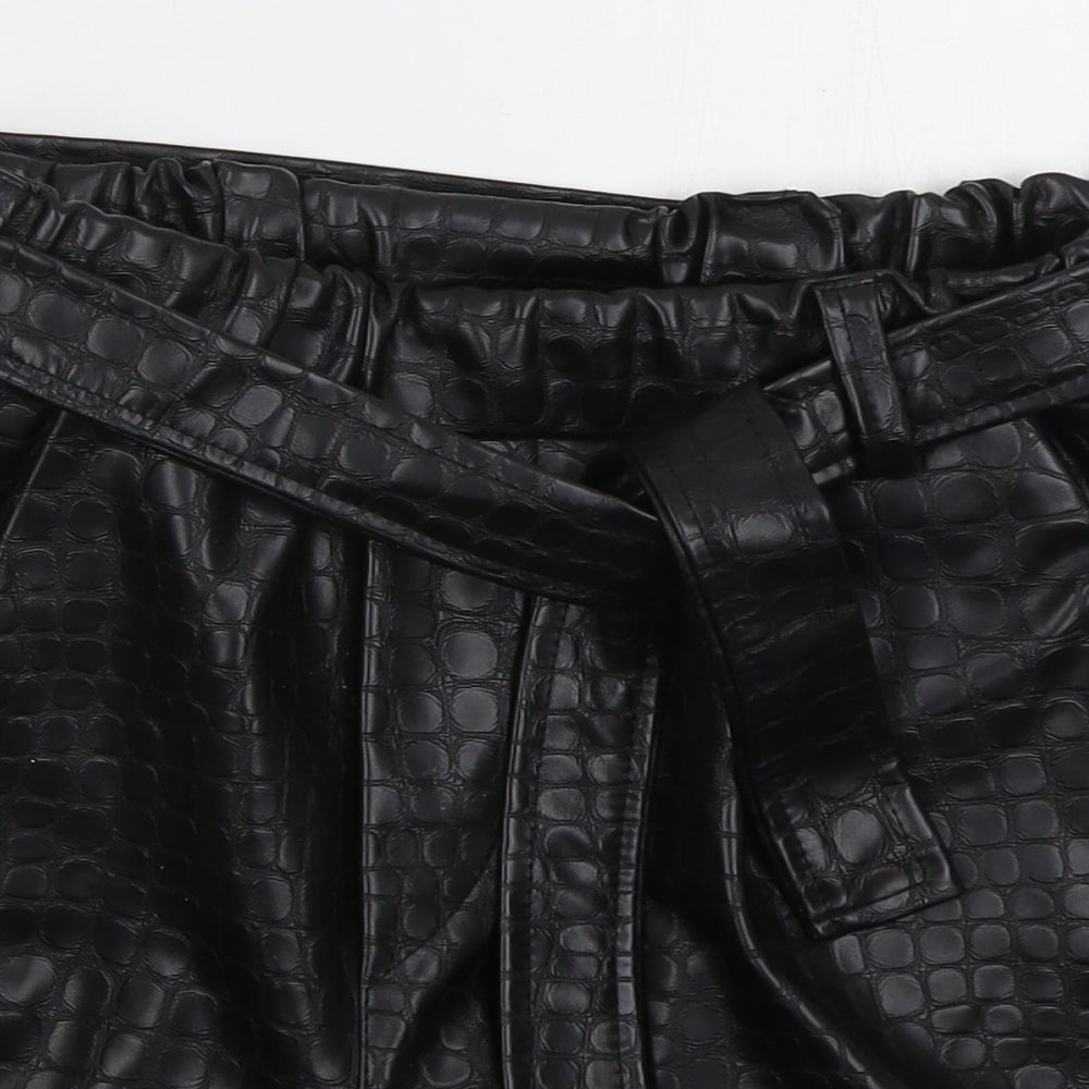 Preworn Womens Black Animal Print Polyurethane Hot Pants Shorts Size 28 in L3 in Regular