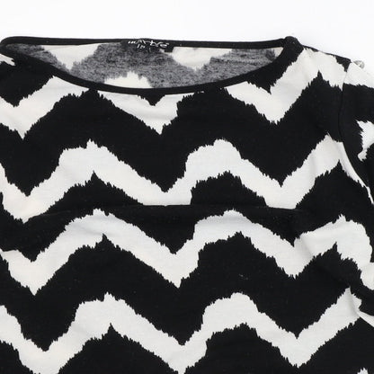 Marble Womens White Geometric Polyester Basic T-Shirt Size S Scoop Neck