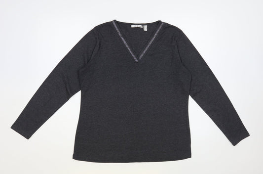 Punt Roma Womens Grey Cotton Basic T-Shirt Size L V-Neck - Embelished Neckline
