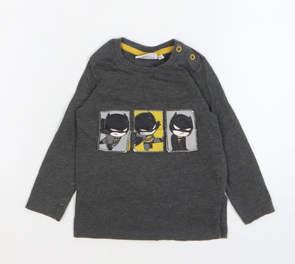 Preloved Batman Boys Grey Cotton Basic T-Shirt Size 24 Months Round Neck Snap - Front