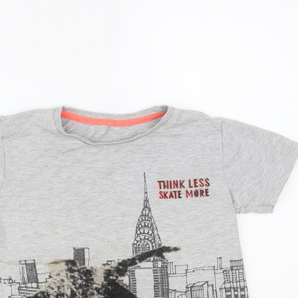 Dunnes Stores Boys Grey Cotton Pullover T-Shirt Size 6-7 Years Crew Neck Pullover - Skate