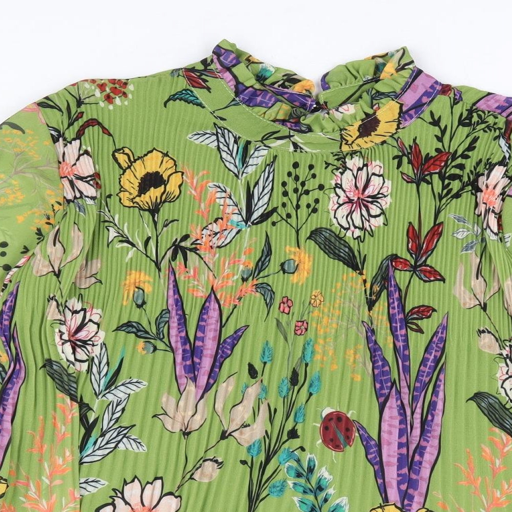 Preworn Womens Green Floral Polyester Jersey Blouse Size S Crew Neck