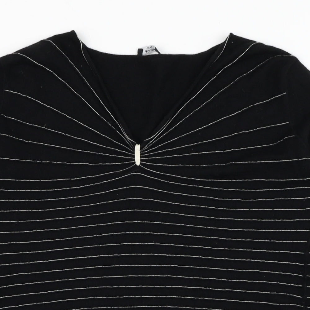 Basler woman's jumper size M.