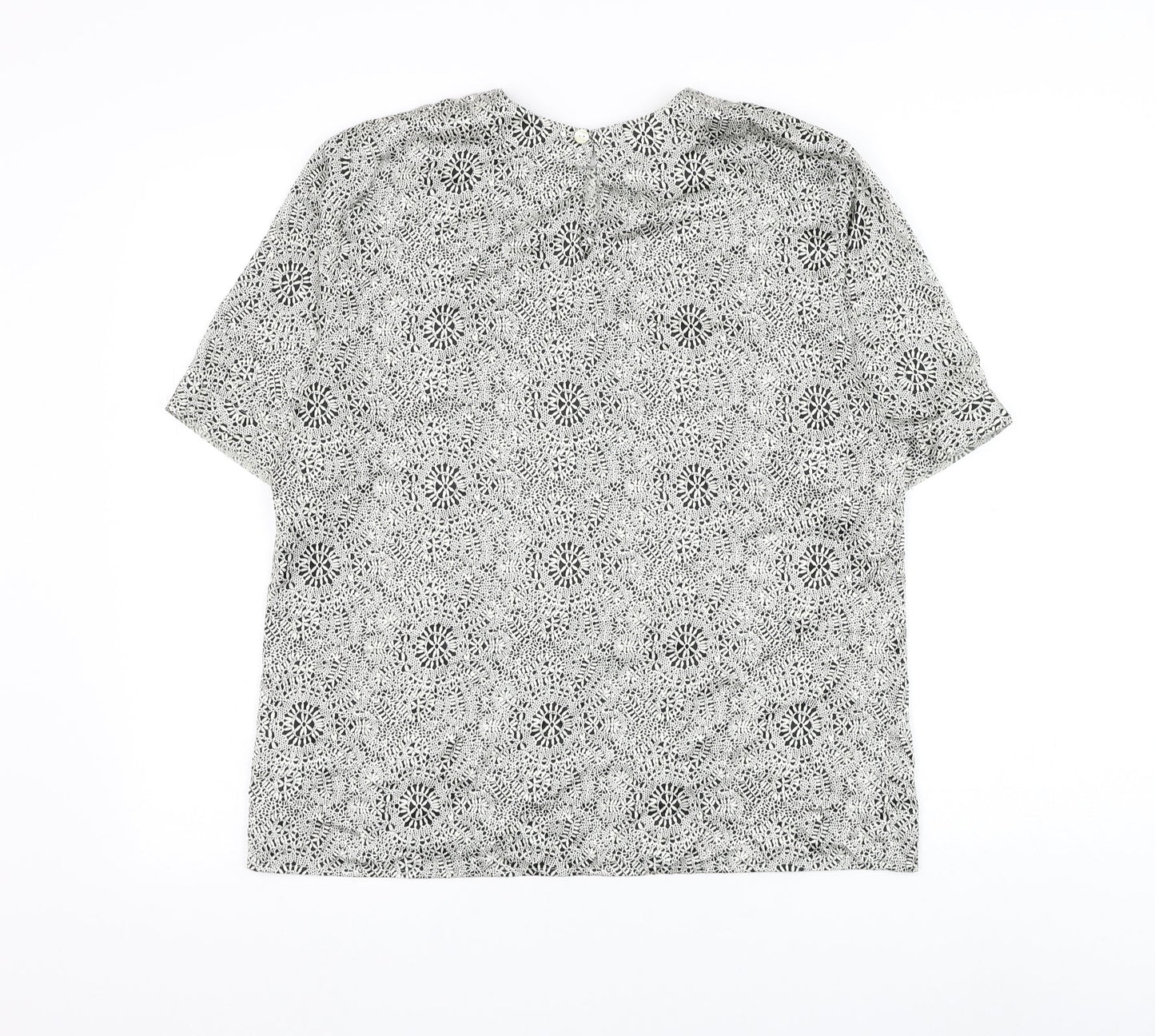 Preworn Womens Grey Geometric Polyester Basic Blouse Size M Round Neck