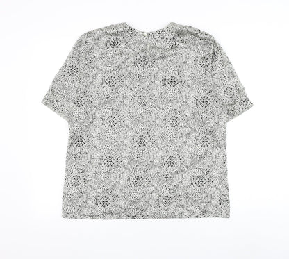 Preworn Womens Grey Geometric Polyester Basic Blouse Size M Round Neck