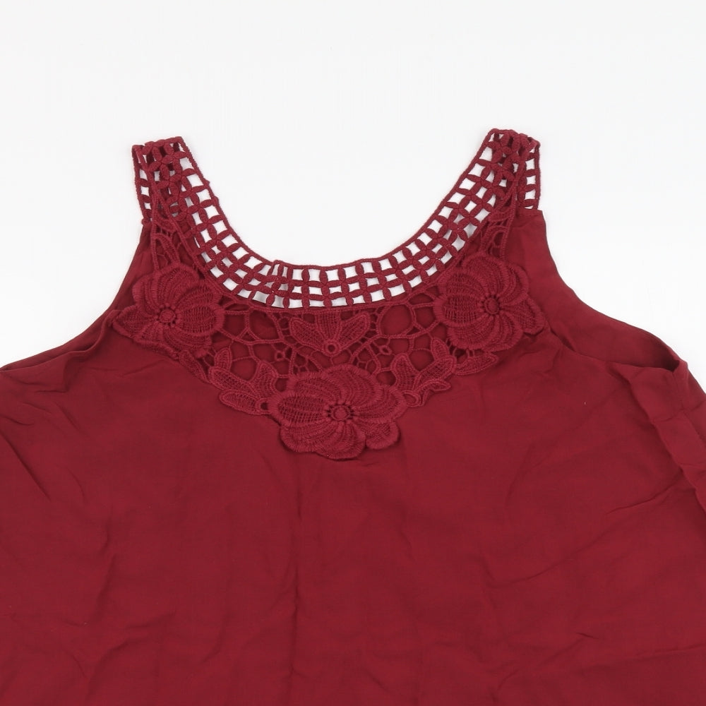 Preworn Womens Red Viscose Basic Tank Size M Round Neck - Lace neckline