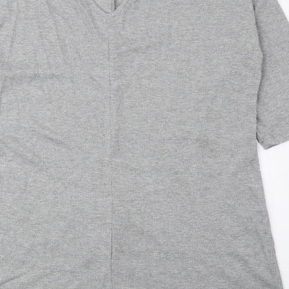 Preworn Womens Silver Polyester Basic T-Shirt Size 16 Round Neck