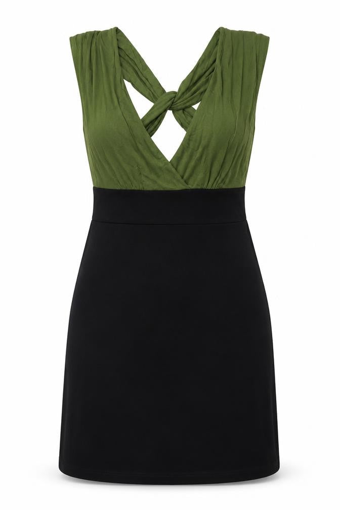 Soprano Womens Green Polyester A-Line Size M V-Neck Pullover