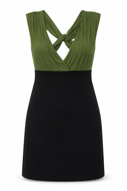 Soprano Womens Green Polyester A-Line Size M V-Neck Pullover