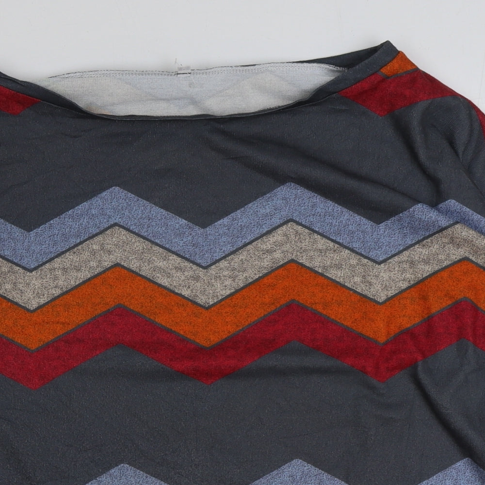 Preworn Womens Multicoloured Geometric Polyester Basic T-Shirt Size M Round Neck