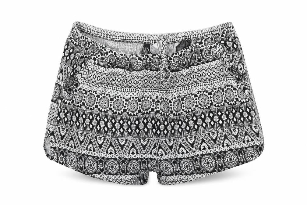 H&M Womens Black Geometric Viscose Hot Pants Shorts Size 8 L3 in Regular Drawstring