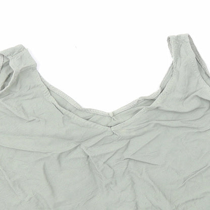 Preworn Womens Green Polyester Basic Tank Size 12 V-Neck