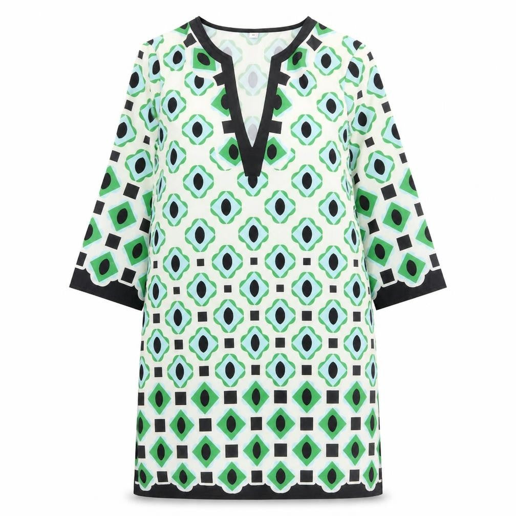 Preworn Womens Green Geometric Polyester Shift Size M V-Neck Pullover