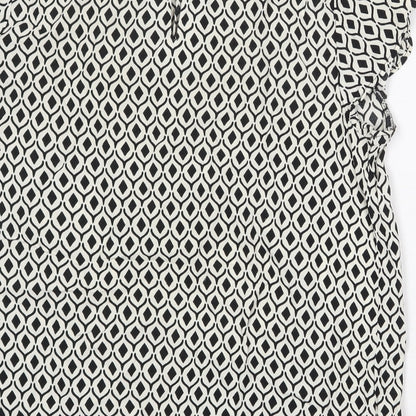 H&M Womens White Geometric Viscose Basic Blouse Size 8 Round Neck