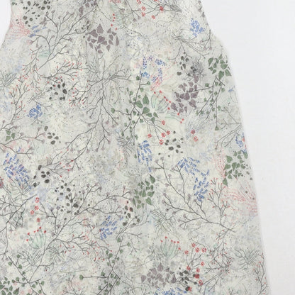 H&M Womens White Geometric Polyester Basic Button-Up Size 6 Collared - Leaf Print