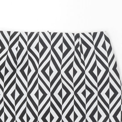 New Look Womens Black Geometric Polyester A-Line Skirt Size 6 Zip