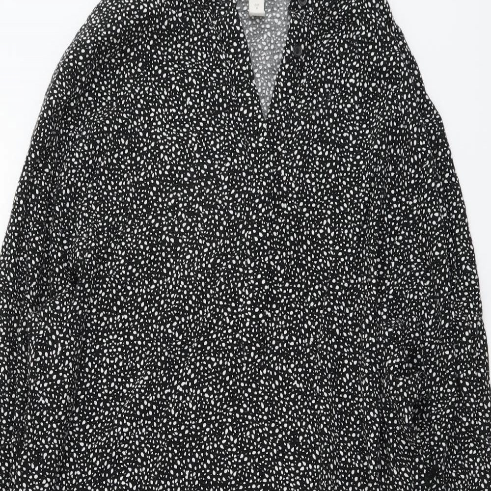 H&M Womens Black Geometric Viscose A-Line Size M V-Neck Button