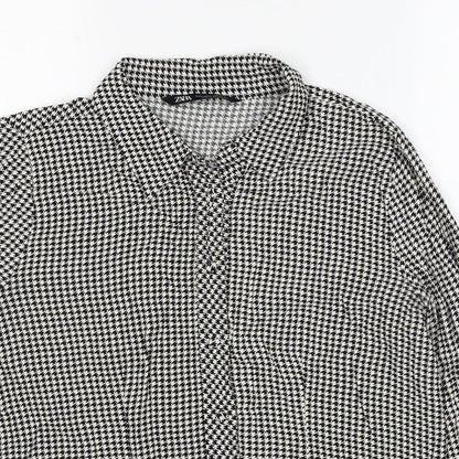 Preloved Zara Womens Black Herringbone Viscose Basic Button-Up Size L Collared - Detail