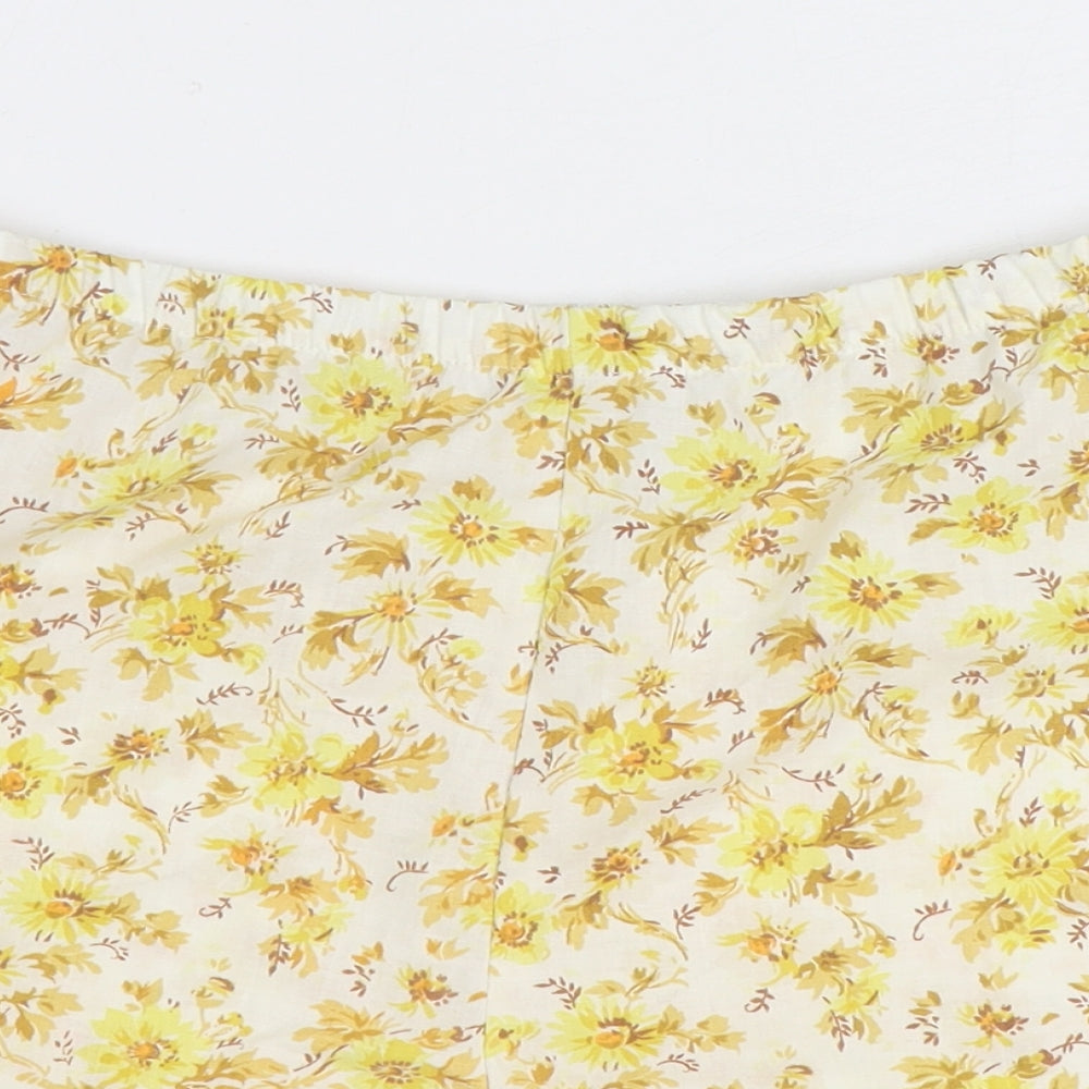 Preworn Womens Yellow Floral Polyester Basic Shorts Size M Regular Pull On