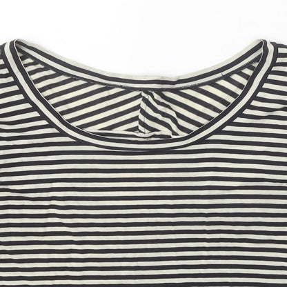 Preworn Womens Black Striped Polyester Basic Blouse Size M Scoop Neck