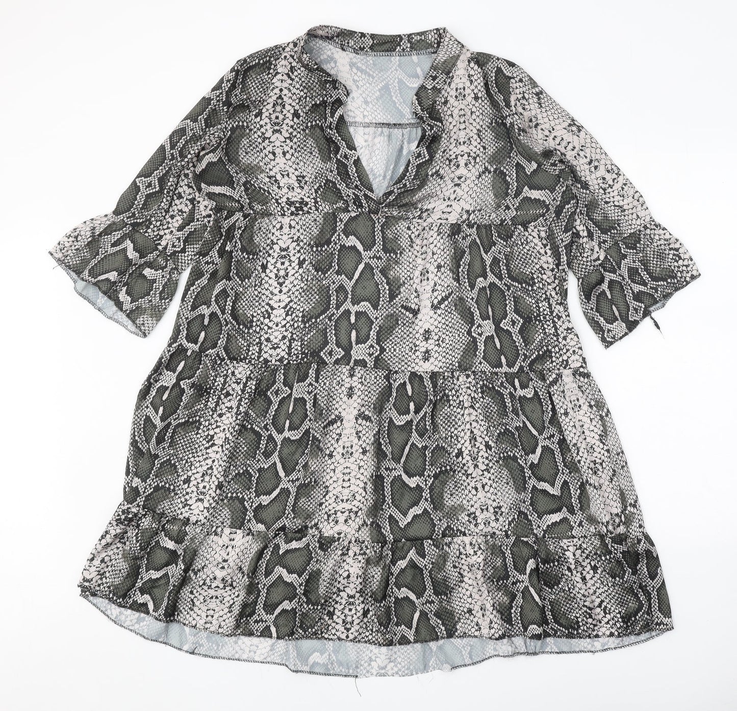 Preworn Womens Grey Animal Print Polyester A-Line One Size V-Neck Pullover - Snake Print