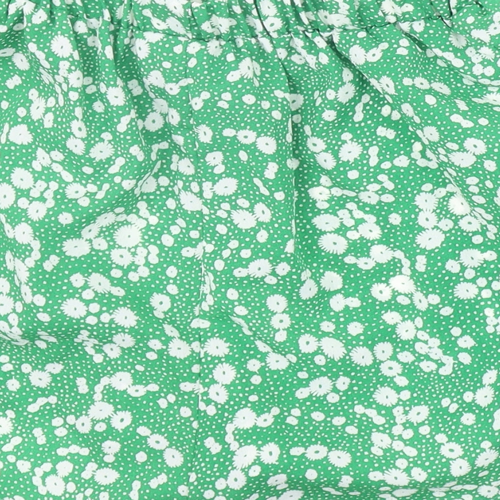 Preworn Womens Green Floral Polyester Basic Shorts Size S Regular Pull On