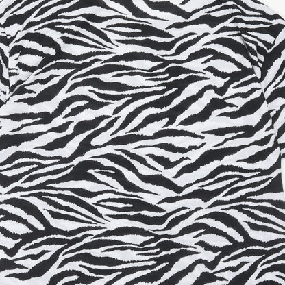 Marks & Spencer Womens Black Animal Print Polyester Basic T-Shirt Size 8 Round Neck - Tiger Pattern