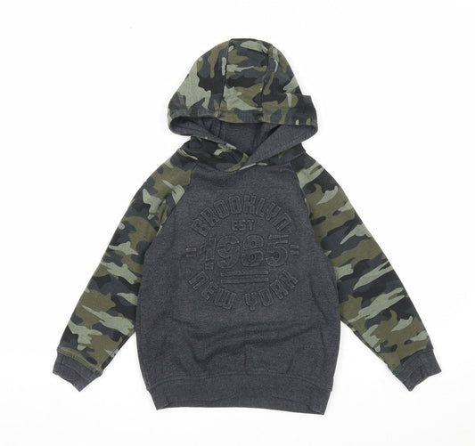 Preworn Boys Multicoloured Camouflage Cotton Pullover Hoodie Size 5 Years Pullover