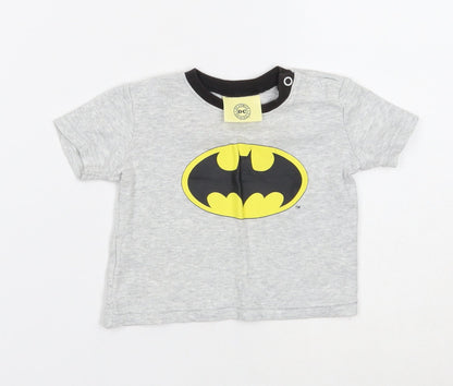 Preloved DC Comics Boys Grey Cotton Basic T-Shirt Size 3-6 Months Round Neck Snap - Batman - Front
