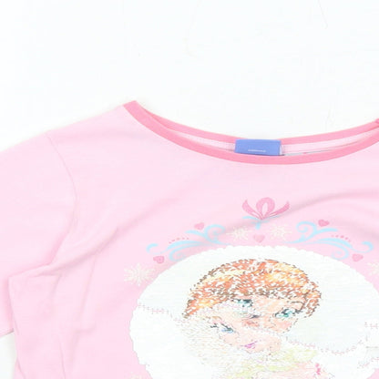 Close-up detail of Disney girls’ pink cotton jersey t-shirt, size 4-5, years round neck pullover - frozen