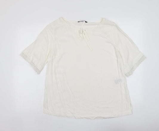 LC Waikiki Womens Ivory Viscose Basic T-Shirt Size 8 Round Neck - Lace Detail