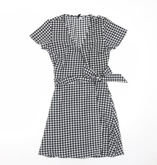 H&M Womens Black Gingham Polyester Trapeze & Swing Size 6 V-Neck Pullover