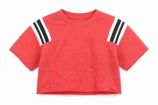 Front view of Bershka girls’ red striped cotton cropped t-shirt, size S, round neck pullover