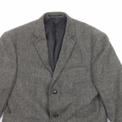Close-up detail of ASOS men’s grey polyester jacket suit jacket, size 38, regular