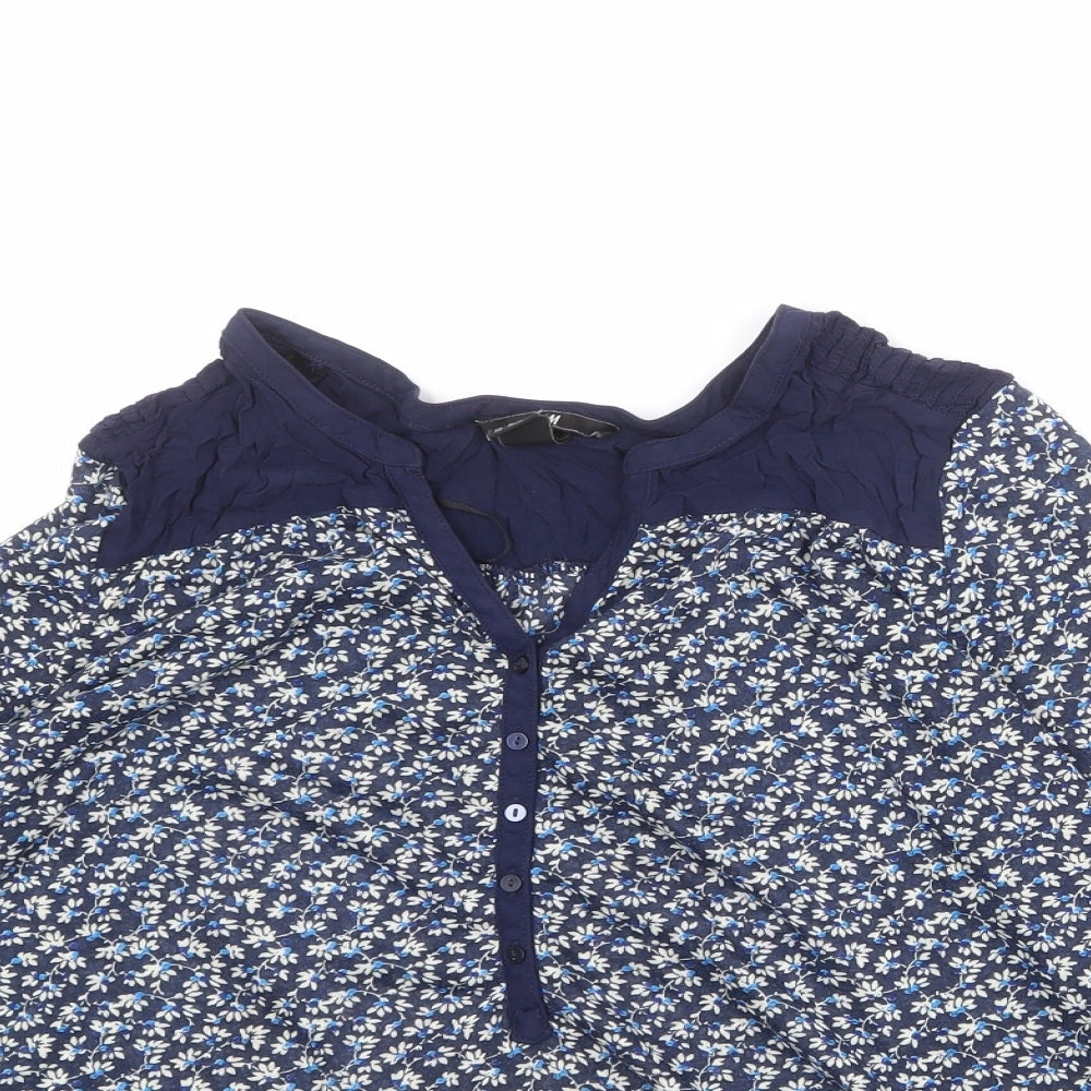 H&M Womens Blue Floral Polyester Basic Blouse Size M V-Neck