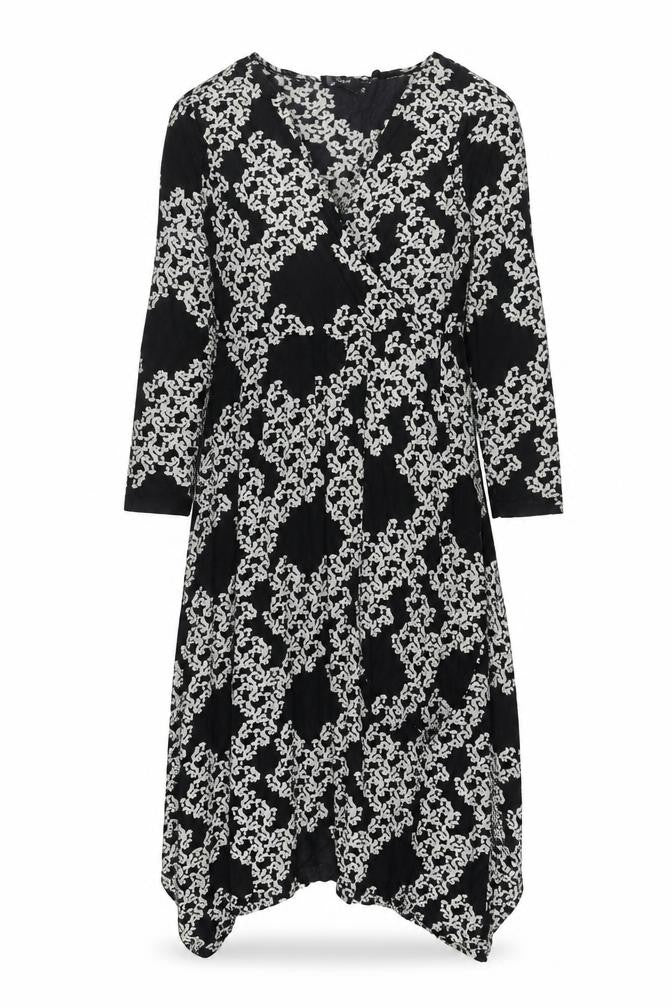 FLOWER Womens Black Geometric Polyester Trapeze & Swing Size 12 V-Neck Pullover