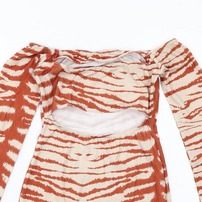 Close-up detail of Missguided women’s beige geometric viscose bodycon, size UK 8, round neck pullover
