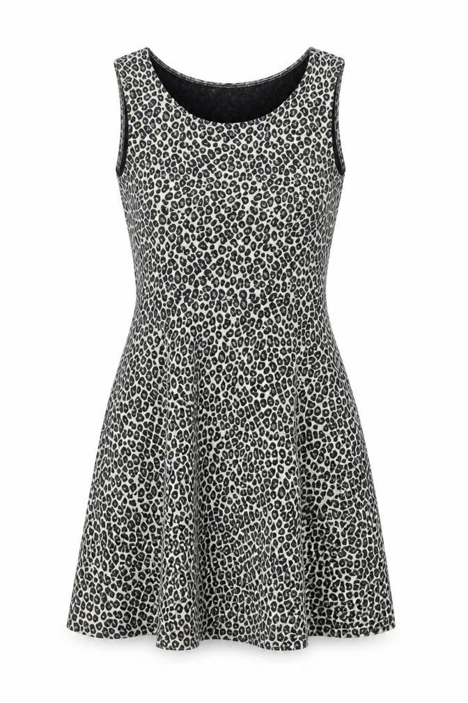Oasis Womens Beige Animal Print Acrylic Fit & Flare Size M Round Neck Pullover - Leopard Pattern