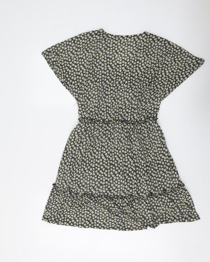 Back view of Only women’s black floral polyester fit & flare, size S, v-neck pullover