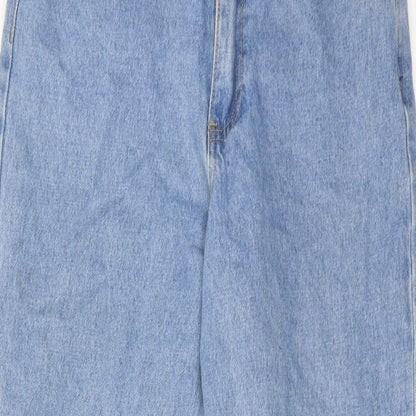 Close-up detail of Missguided women’s blue cotton mom jeans, size UK 6, regular zip