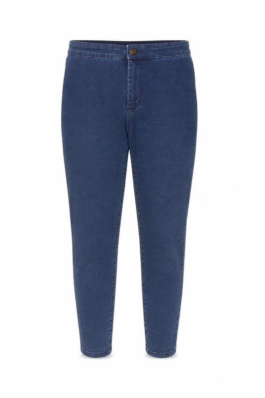 Front view of Denim & Co. women’s blue cotton skinny jeans, size UK 12, regular zip