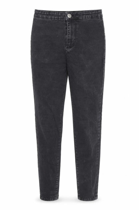 Front view of Denim & Co. women’s black cotton skinny jeans, size UK 8, regular zip