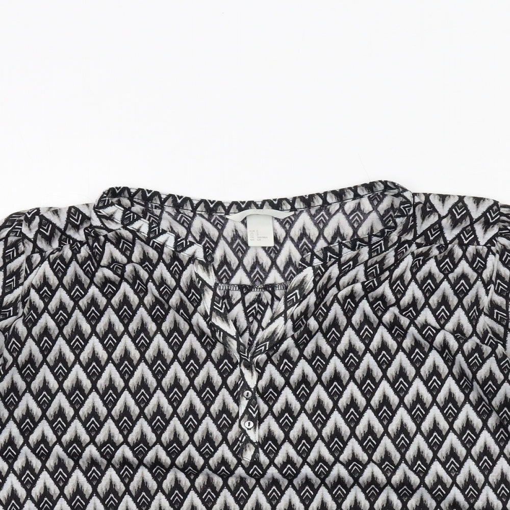 H&M Womens Black Geometric Polyester Basic Blouse Size S V-Neck
