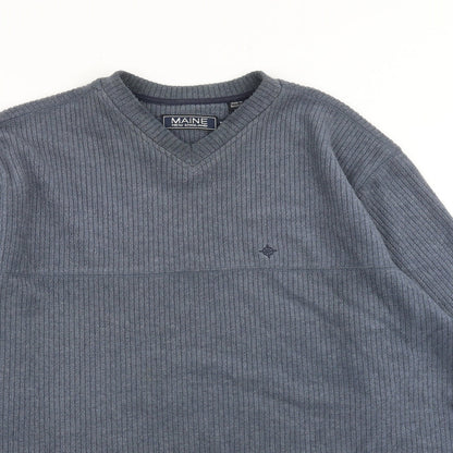 Close-up detail of Maine New England men’s blue polyester pullover sweatshirt, size M