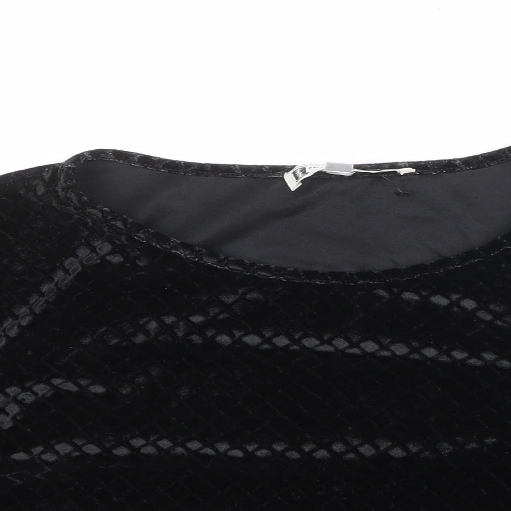 Hearts & Bows Womens Black Geometric Polyester Cropped T-Shirt Size 10 Boat Neck
