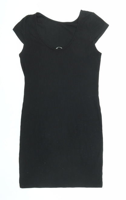 Back view of Only women’s black polyester shift, size XL, boat neck pullover